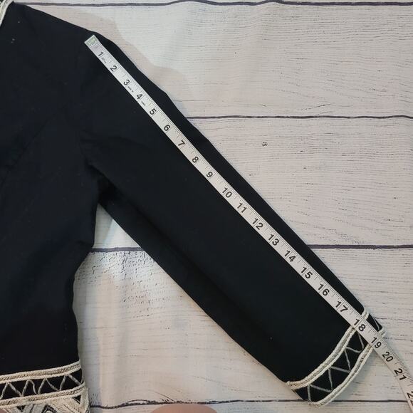 Chico's Size 1 US M Open Front Jacket Black and White Geometric Hems Layer - Picture 6 of 8